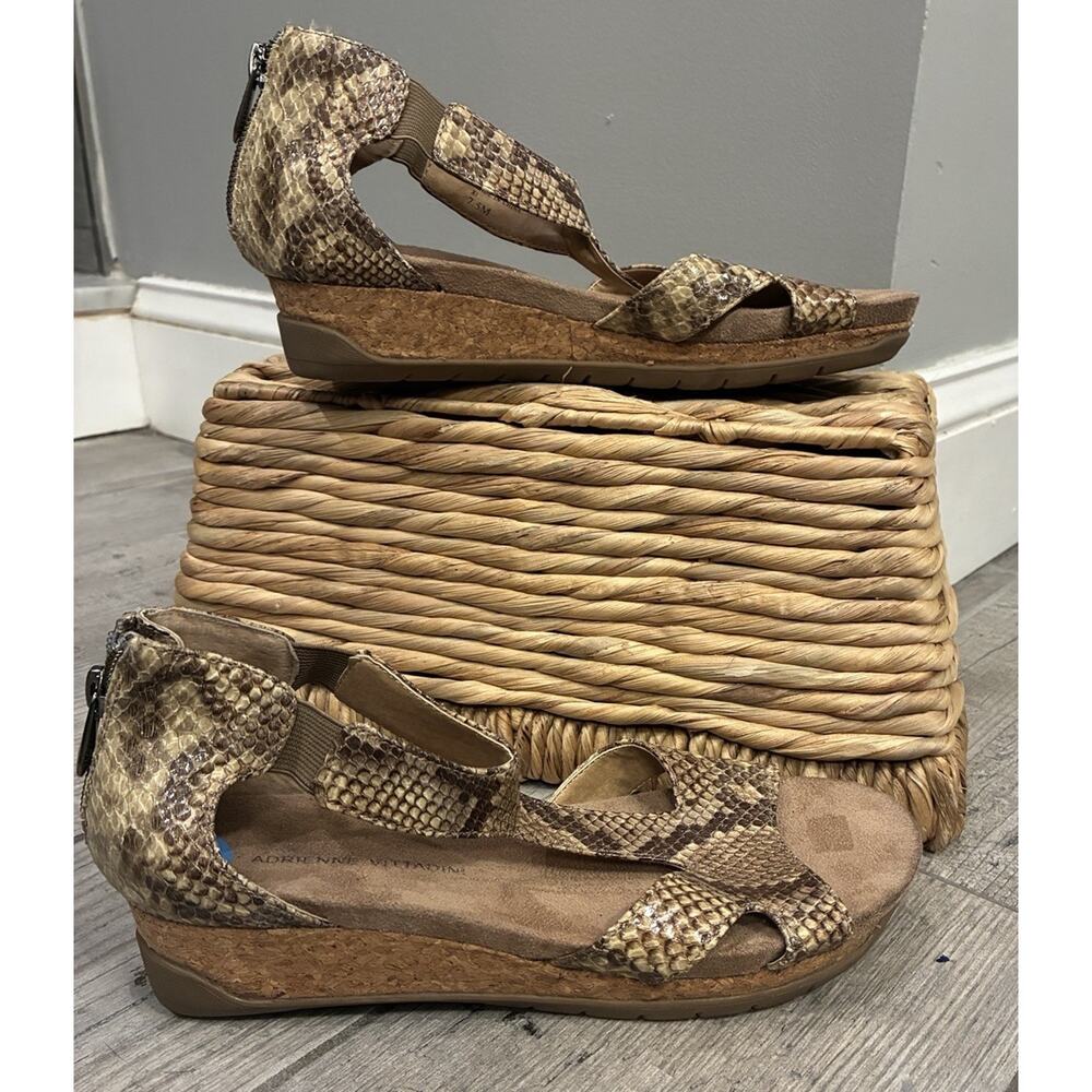 Adrienne Vittadini Tullio Women’s 7.5 Shoes Sandals Wedge Snake Print - Picture 2 of 7